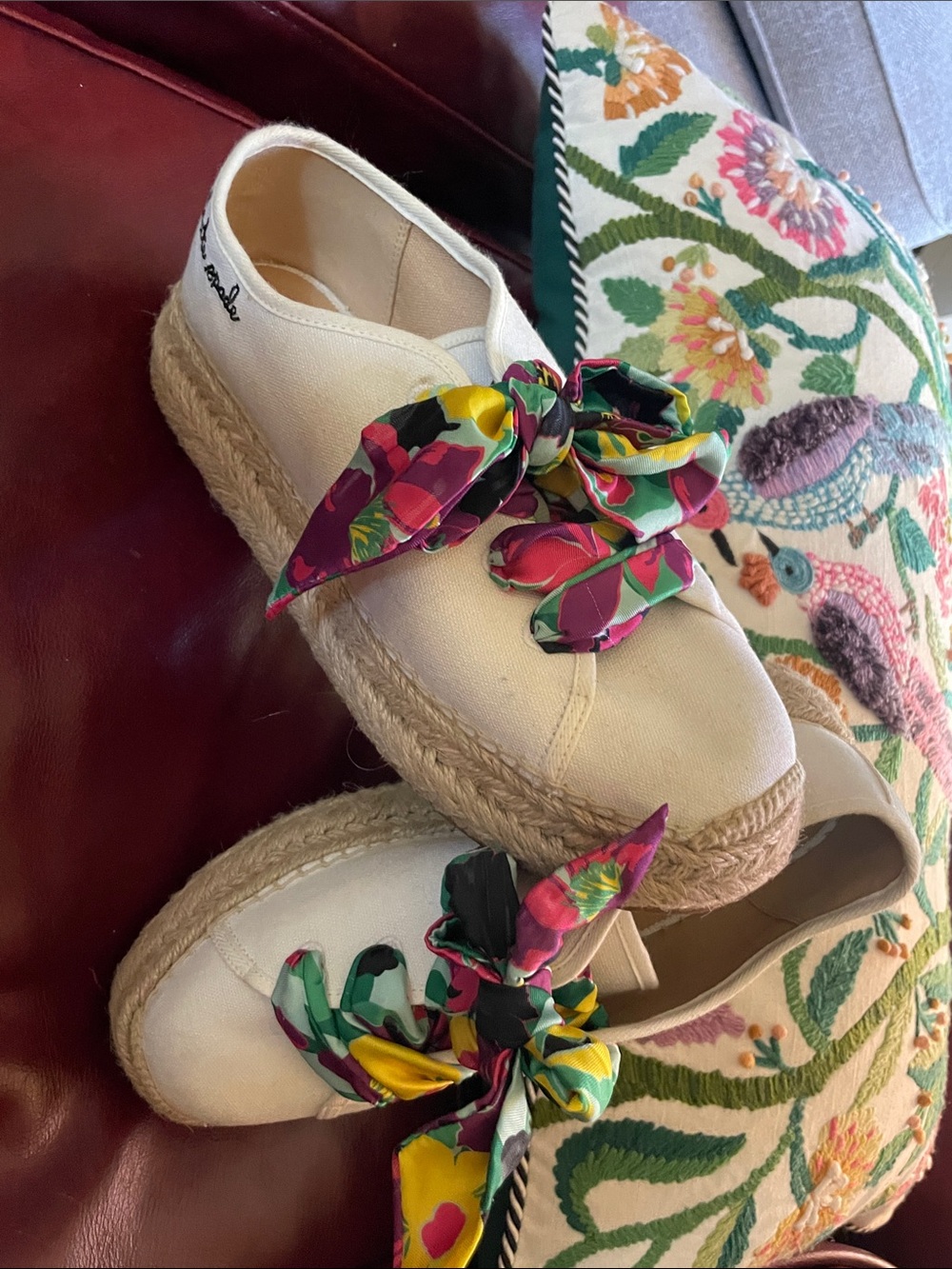 kate spade White Canvas Espadrilles with Multicolor Floral Bow Accent